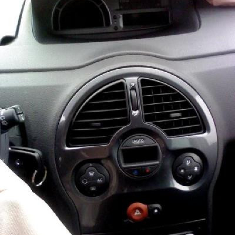 Trappe d'essence RENAULT MODUS Photo n°6