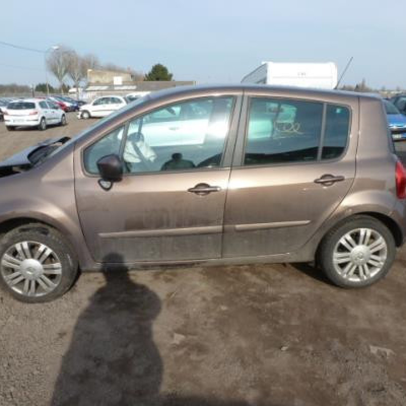 Trappe d'essence RENAULT MODUS Photo n°10