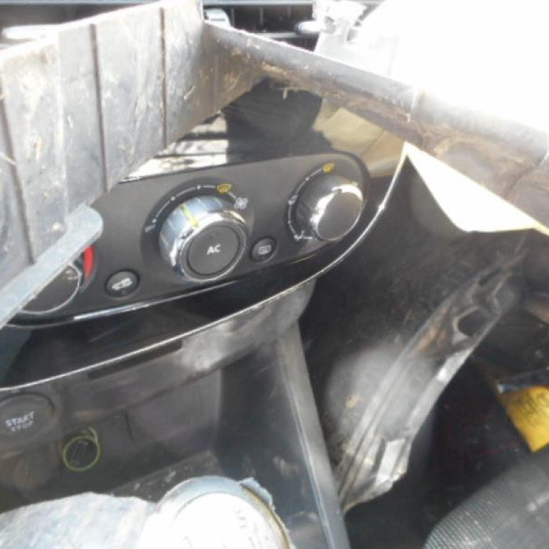 Commande chauffage RENAULT CLIO 4 Photo n°9