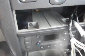 Poignee porte avant droit RENAULT CLIO 2