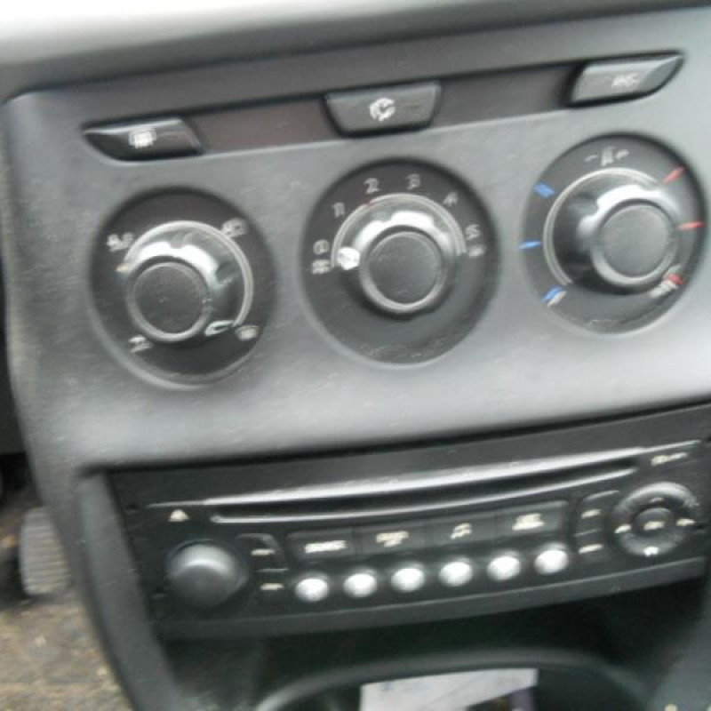 Serrure arriere droit CITROEN C3 2 Photo n°11