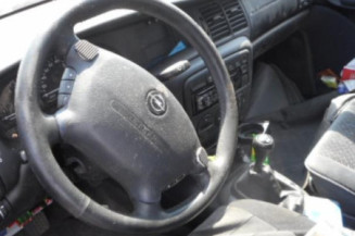 Leve vitre electrique arriere droit OPEL VECTRA B