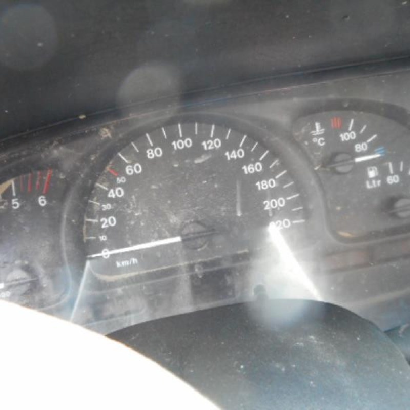 Leve vitre electrique arriere droit OPEL VECTRA B Photo n°10