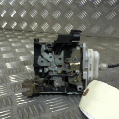 Serrure avant droit AUDI A3 1