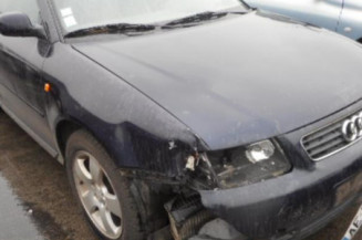 Serrure avant droit AUDI A3 1