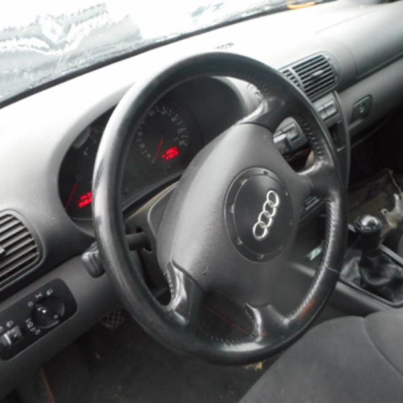 Serrure avant droit AUDI A3 1 Photo n°7
