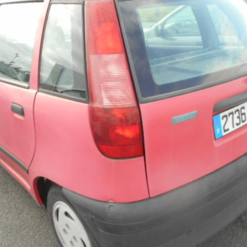 Retroviseur droit FIAT PUNTO 1 Photo n°7