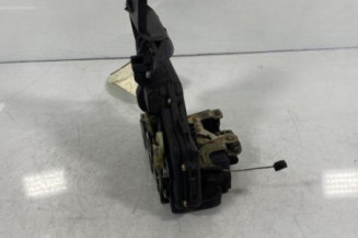 Serrure avant droit VOLKSWAGEN PASSAT 4