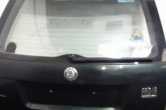 Malle/Hayon arriere SKODA FABIA 1 Photo n°1