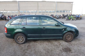 Malle/Hayon arriere SKODA FABIA 1
