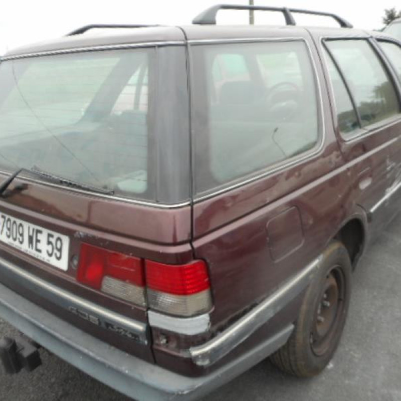 Calandre PEUGEOT 405 Photo n°4