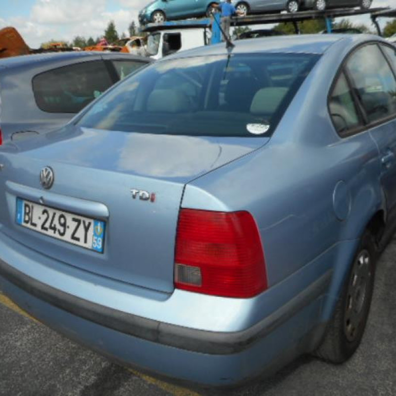 Renfort pare choc avant (traverse) VOLKSWAGEN PASSAT 4 Photo n°4