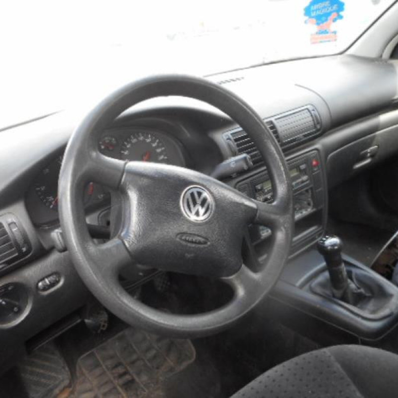 Renfort pare choc avant (traverse) VOLKSWAGEN PASSAT 4 Photo n°6
