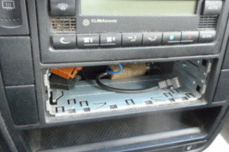 Renfort pare choc avant (traverse) VOLKSWAGEN PASSAT 4