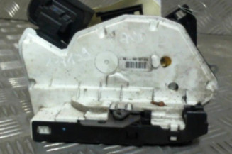Serrure avant droit VOLKSWAGEN GOLF 6