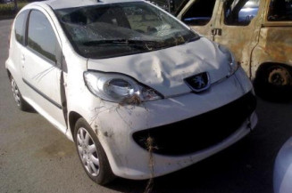 Serrure avant droit PEUGEOT 107