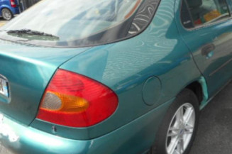 Retroviseur droit FORD MONDEO 1
