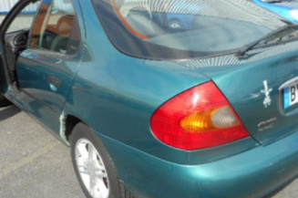 Retroviseur droit FORD MONDEO 1