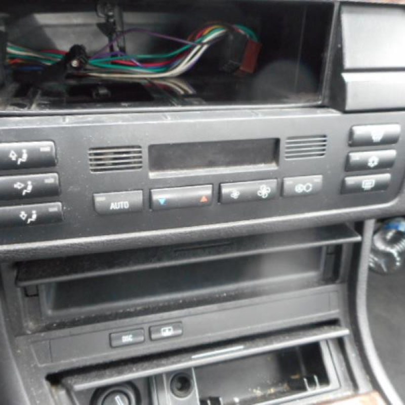 Serrure arriere droit BMW SERIE 3 E46 Photo n°9