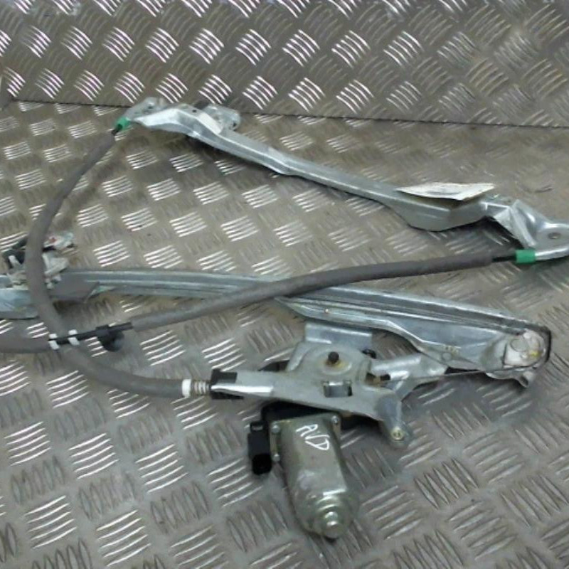 Leve vitre electrique avant droit FORD FOCUS 1 Photo n°1