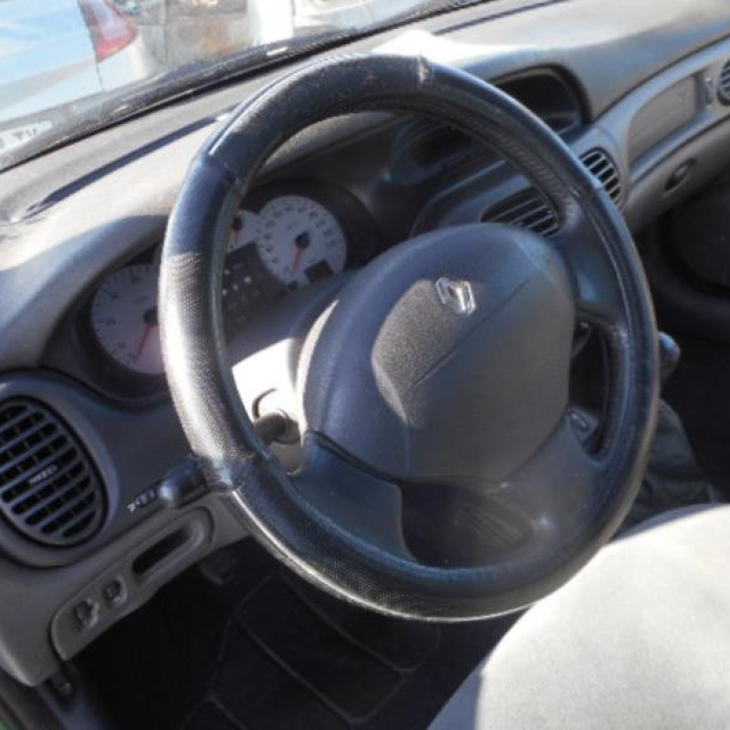 Leve vitre electrique avant droit RENAULT MEGANE 1 Photo n°7