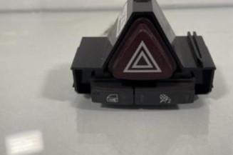 Bouton de warning OPEL CORSA D Photo n°1