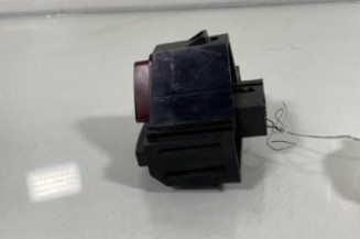 Bouton de warning OPEL CORSA D
