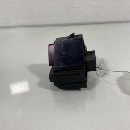 Bouton de warning OPEL CORSA D