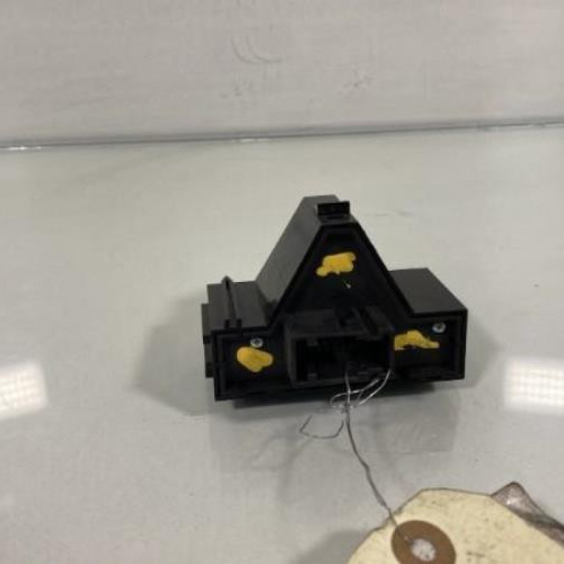 Bouton de warning OPEL CORSA D Photo n°3