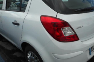 Bouton de warning OPEL CORSA D