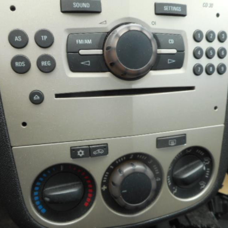 Ceinture avant droit OPEL CORSA D Photo n°10