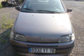 Retroviseur droit FIAT PUNTO 1