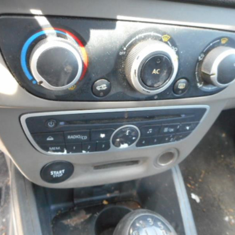 Bras essuie glace avant droit RENAULT MEGANE 3 Photo n°7