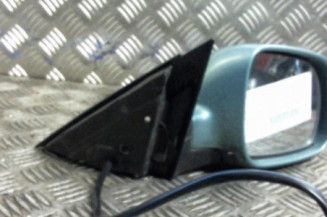 Retroviseur droit VOLKSWAGEN PASSAT 4