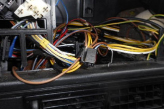 Serrure avant droit VOLKSWAGEN GOLF 2