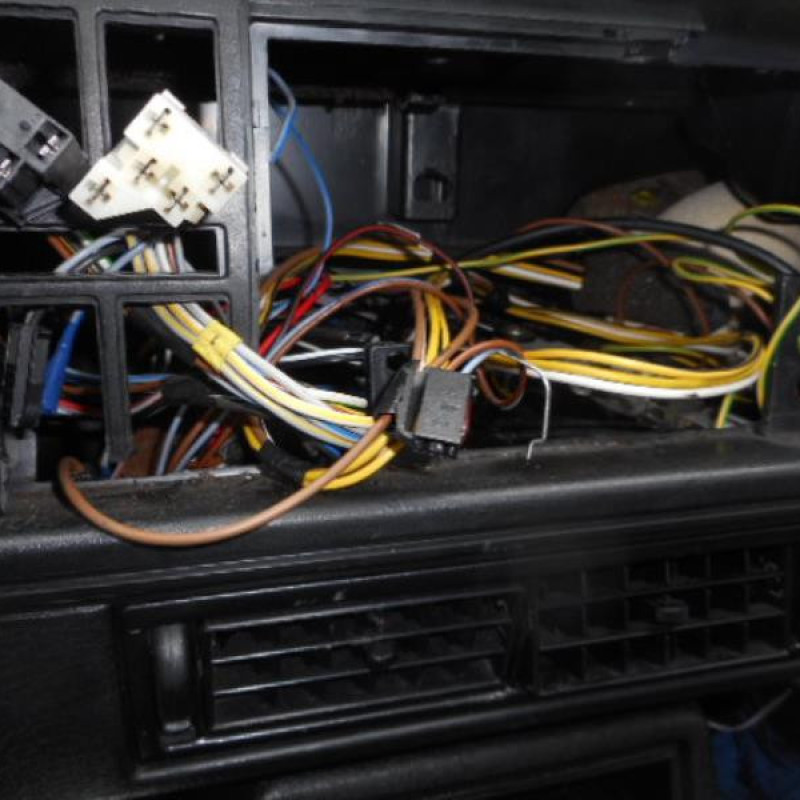 Serrure avant droit VOLKSWAGEN GOLF 2 Photo n°9