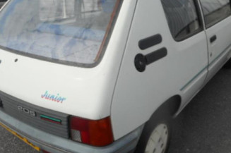 Retroviseur gauche PEUGEOT 205