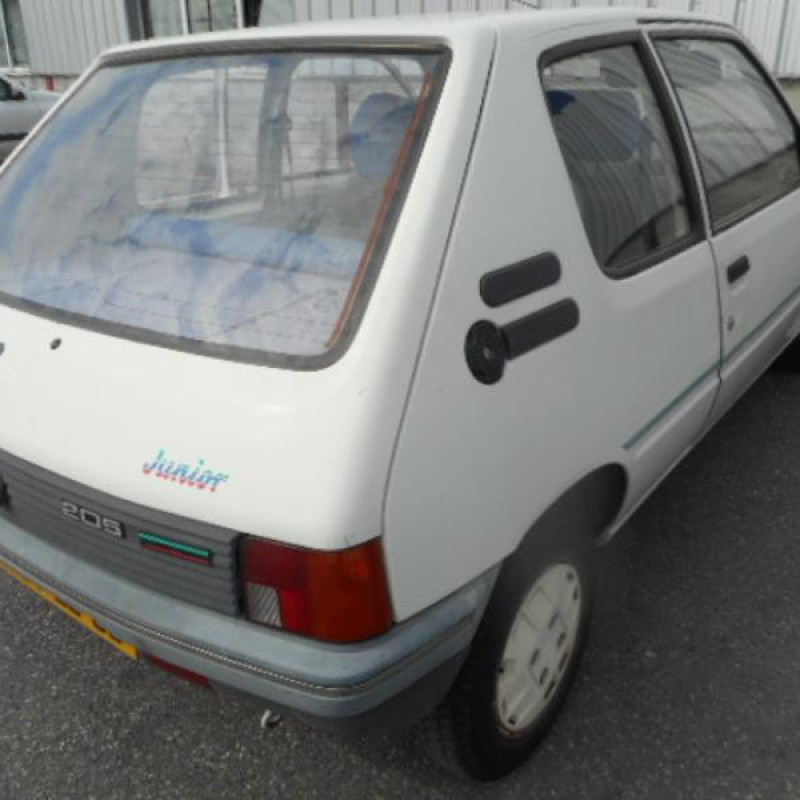 Retroviseur gauche PEUGEOT 205 Photo n°6