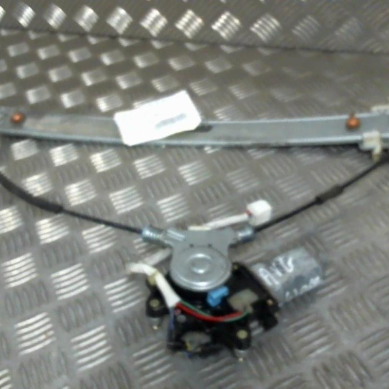 Leve vitre electrique avant gauche MAZDA PREMACY Photo n°1