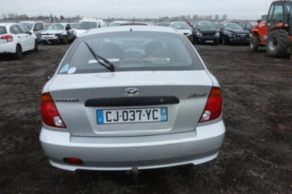 Pretensionneur de ceinture avant gauche HYUNDAI ACCENT 2
