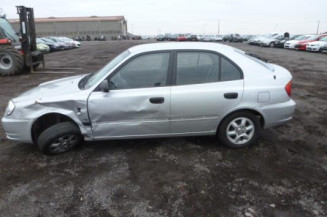 Pretensionneur de ceinture avant gauche HYUNDAI ACCENT 2