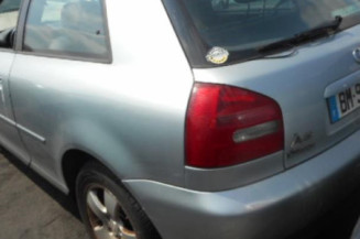 Retroviseur droit AUDI A3 1