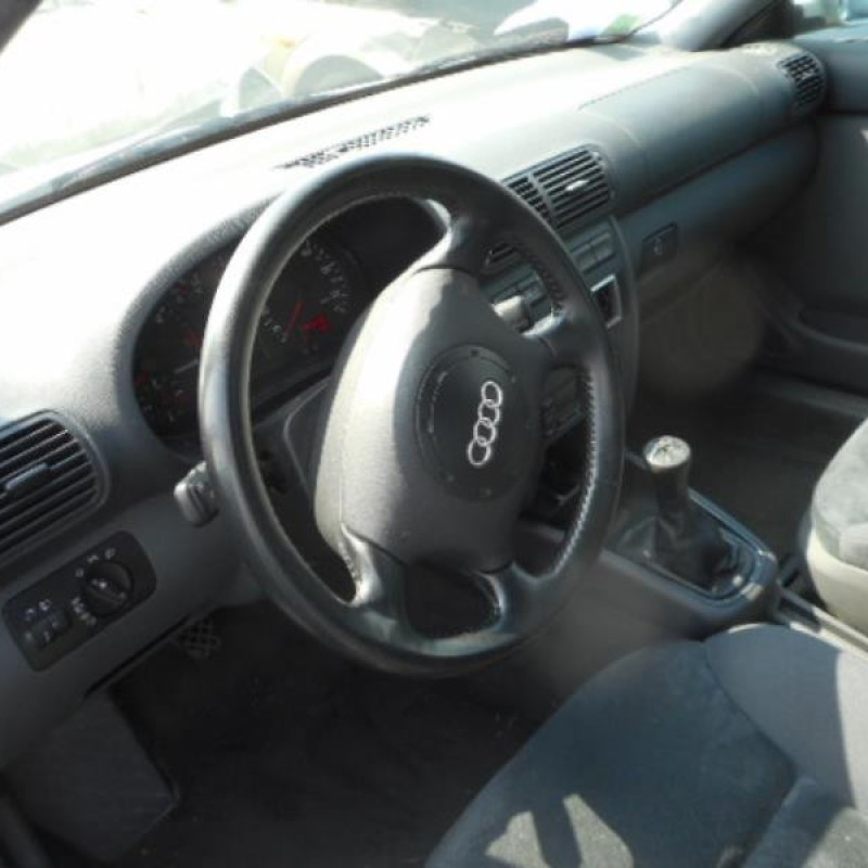 Retroviseur droit AUDI A3 1 Photo n°9
