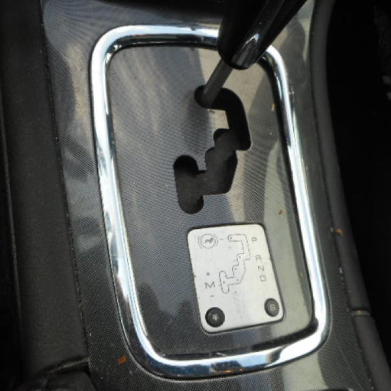 Pretensionneur de ceinture avant gauche PEUGEOT 607 Photo n°9