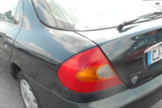 Retroviseur gauche FORD MONDEO 1