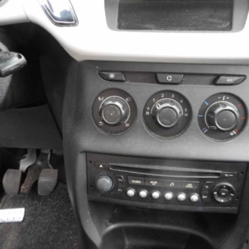 Serrure avant droit CITROEN C3 2 Photo n°9