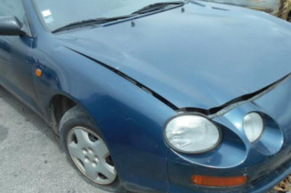 Serrure avant droit TOYOTA CELICA 4