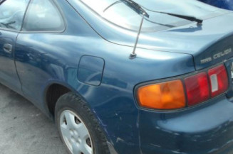 Serrure avant droit TOYOTA CELICA 4