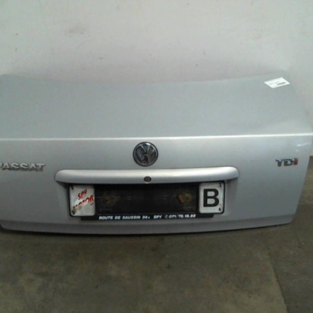 Malle/Hayon arriere VOLKSWAGEN PASSAT 4 Photo n°1