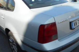 Malle/Hayon arriere VOLKSWAGEN PASSAT 4